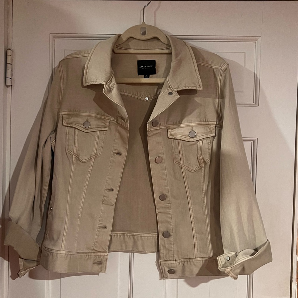 Classic Jean Jacket: super soft with amazing stretch, layers beautifully